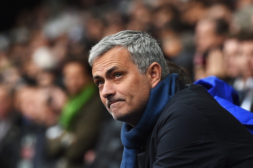 'ბევრი ჭამეს და დაეძინათ' - მოურინიო რომას ფანებით უკმაყოფილოა