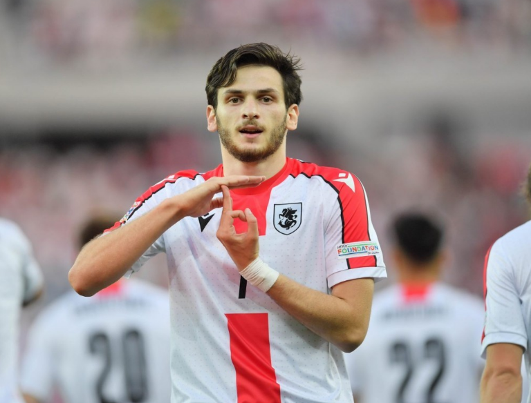 ნაპოლიმ იუვენტუსი გაანადგურა