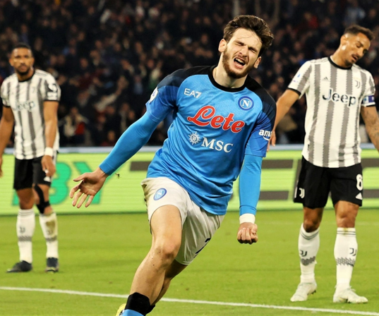 კვარაცხელიას გოლით და პასებით!