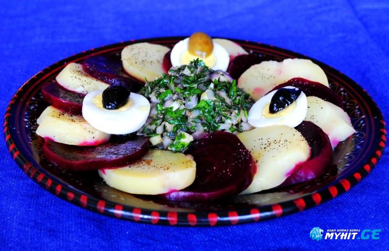 ქაშაყის სალათი ბოსტნეულით