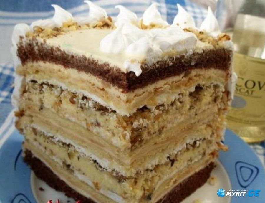 ტორტი - ბომბი ორნაირი ბისკვიტით, ნიგვზით და ბეზეთი