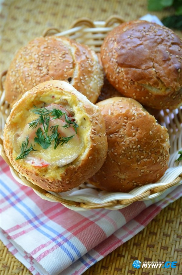 ნოყიერი ფარშირებული პურები – კერძი, რომლითაც სასიამოვნოა დღის დაწყება