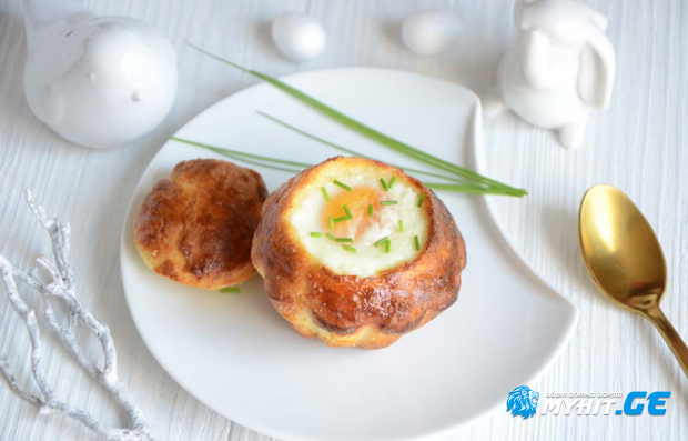 ფუნთუშა პაშტეტით და კვერცხით