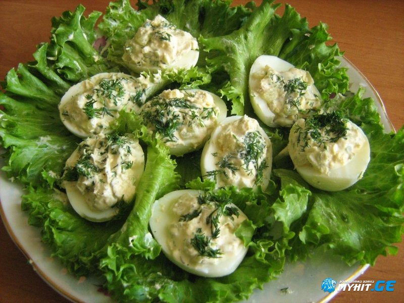 ლორით ფარშირებული კვერცხი