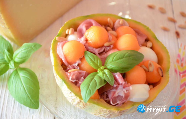 ნესვი ლორითა და მოცარელათი