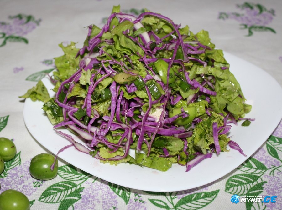 კომბოსტოს სალათა ალუჩით