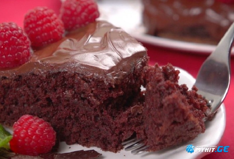 დიეტის დროსაც სინდისის ქენჯნის გარეშე მიირთმევთ, გამოდის ექსტრა-კლასის შოკოლადის ტორტი!