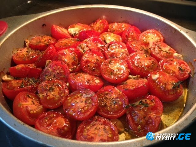 პომიდორი ღუმელში
