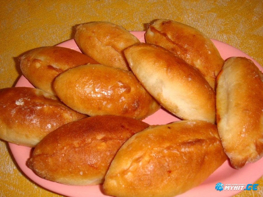 სამარხვო ღვეზელები ხილით