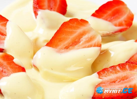 ხაჭოს ბლანმანჟე მარწყვით