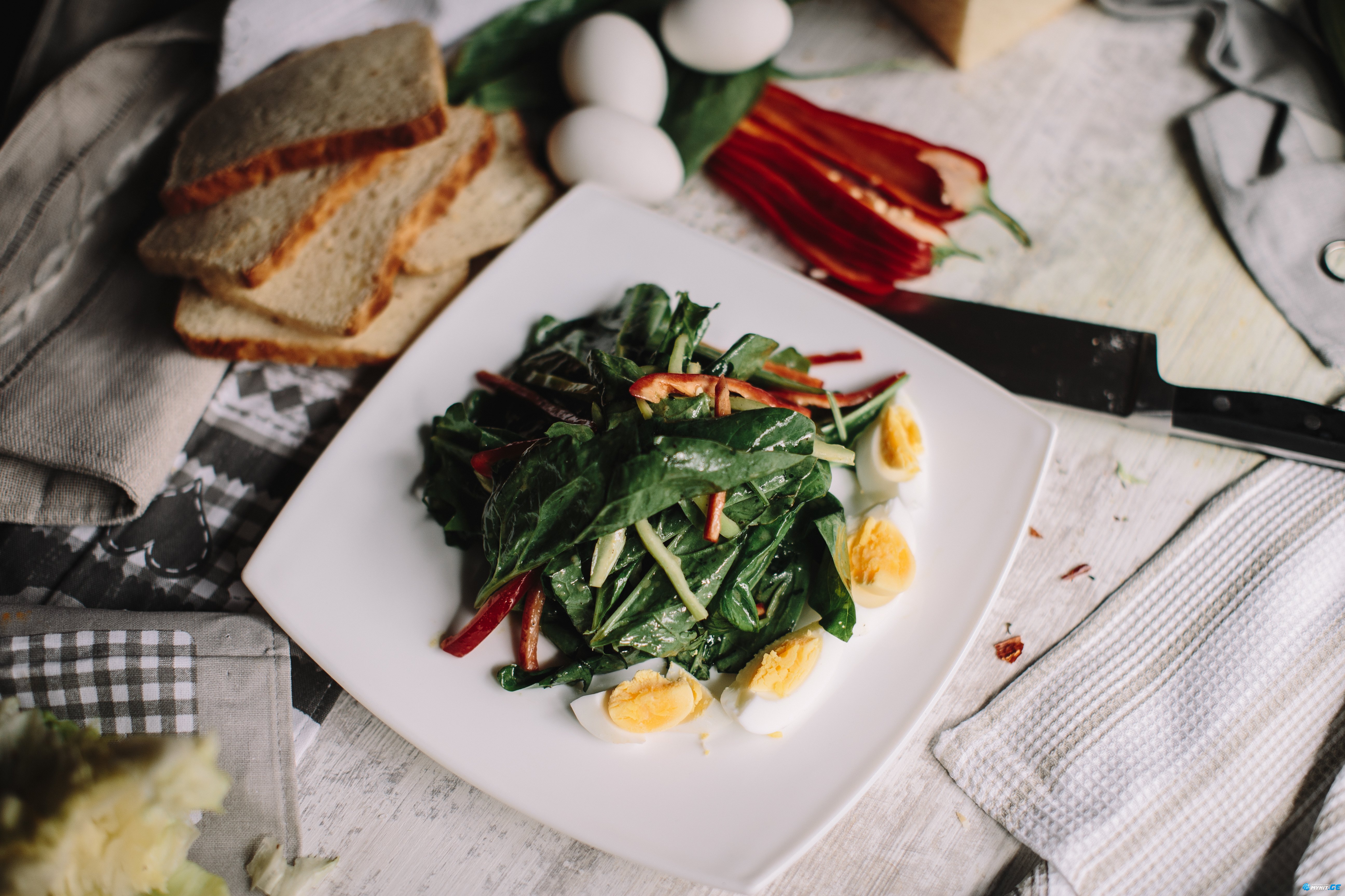 ისპანახის სალათი - კაფე "პიატოს" შეფ-მზარეულის რეცეპტი!