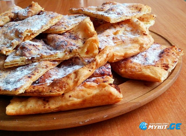 ალმოიშავენა - ესპანელი ებრალების ხრაშუნა, შაქრიანი პური. აუცილებლად სცადეთ!