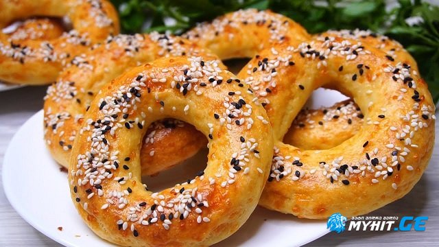 საოცარი ბლითები ხაჭოს ცომით თქვენი გემრიელი და ნოყიერი საუზმისთვის