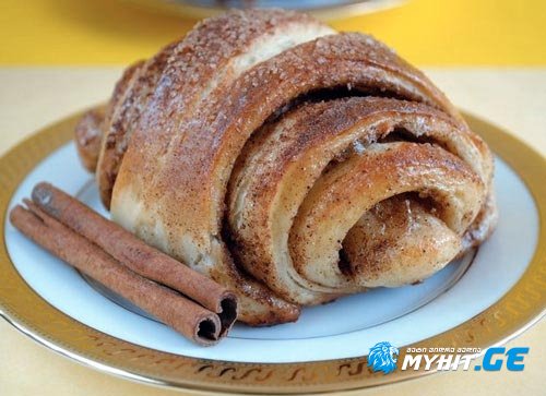 ყველაზე ფაფუკი და არომატული დარიჩინიანი ფუნთუშები