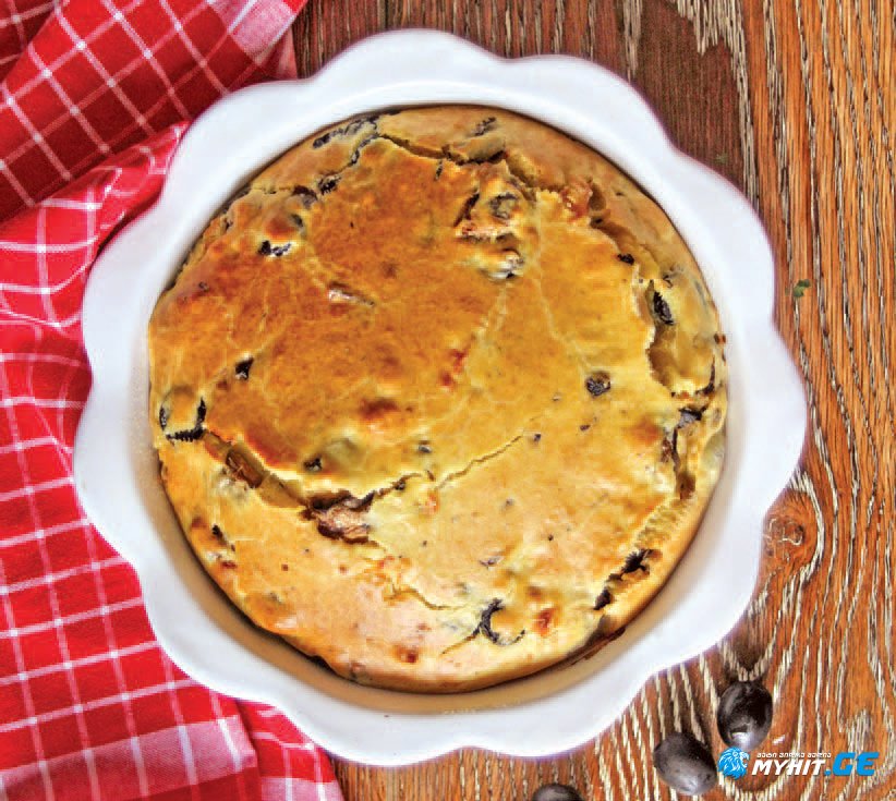 კექსი ზეთისხილით, სოკოთი და შებოლილი სულგუნით