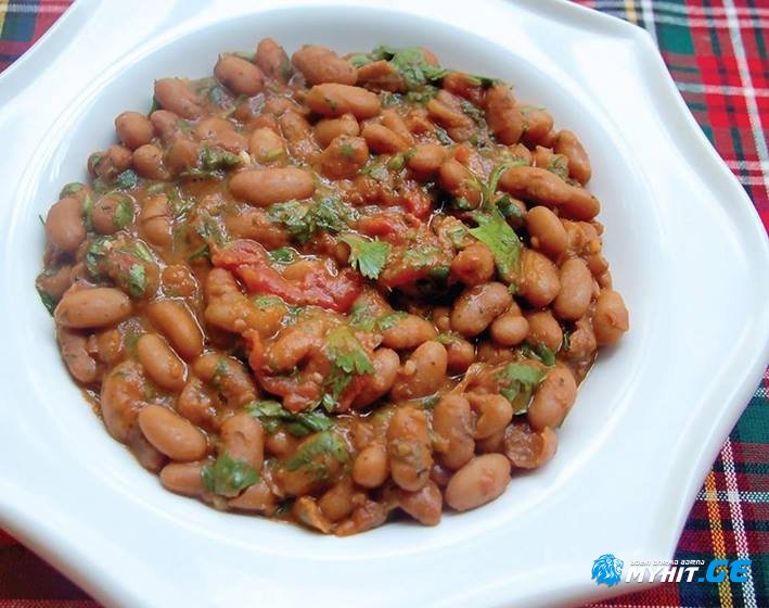 წითელი ლობიო პომიდვრით (სამარხვო)