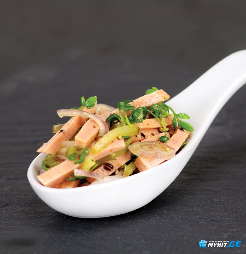 მოხარშული ლორის სალათა