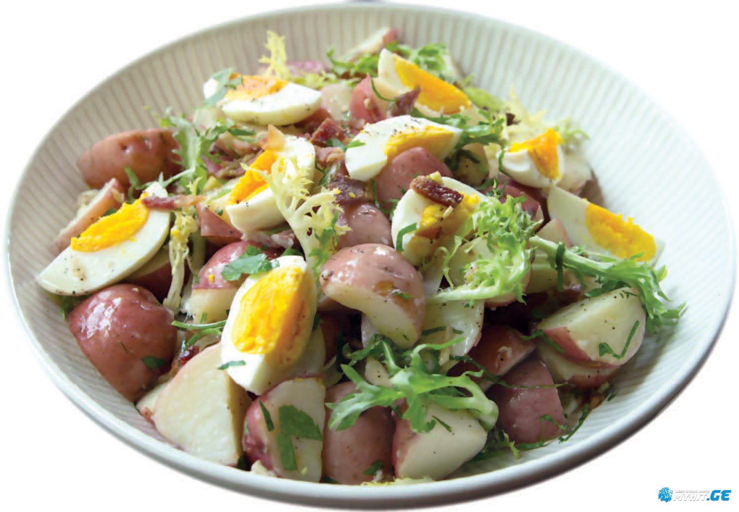 სალათა მოხარშული კვერცხითა და ახალი კარტოფილით