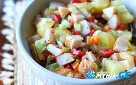 ძალიან გემრიელი სამარხვო სალათა შემწვარი კარტოფილითა და მწნილეულით