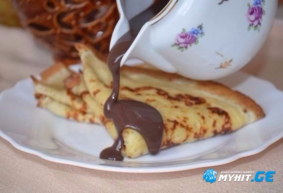 შოკოლადის საოცარი სოუსი ბლინებისთვის და სხვა დესერტებისთვის!