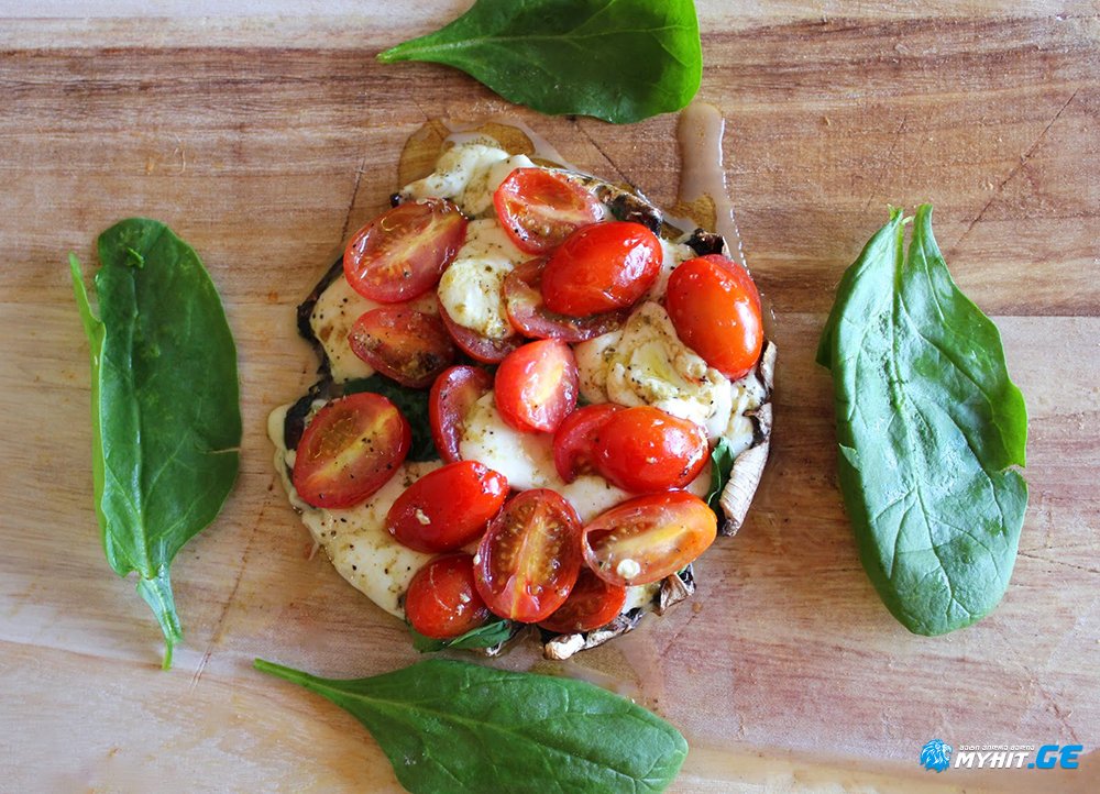 სოკო პამიდვრითა და სულგუნით